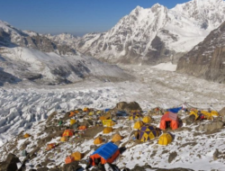 Kanchenjunga Welcomes Tourists for Spring Season