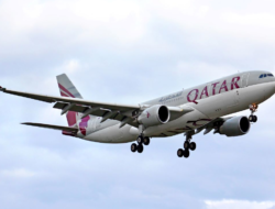 Technical Glitch Traps Passengers on Qatar Airways Flight for Two Hours