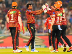 SRH Spinners Seal IPL Final Spot