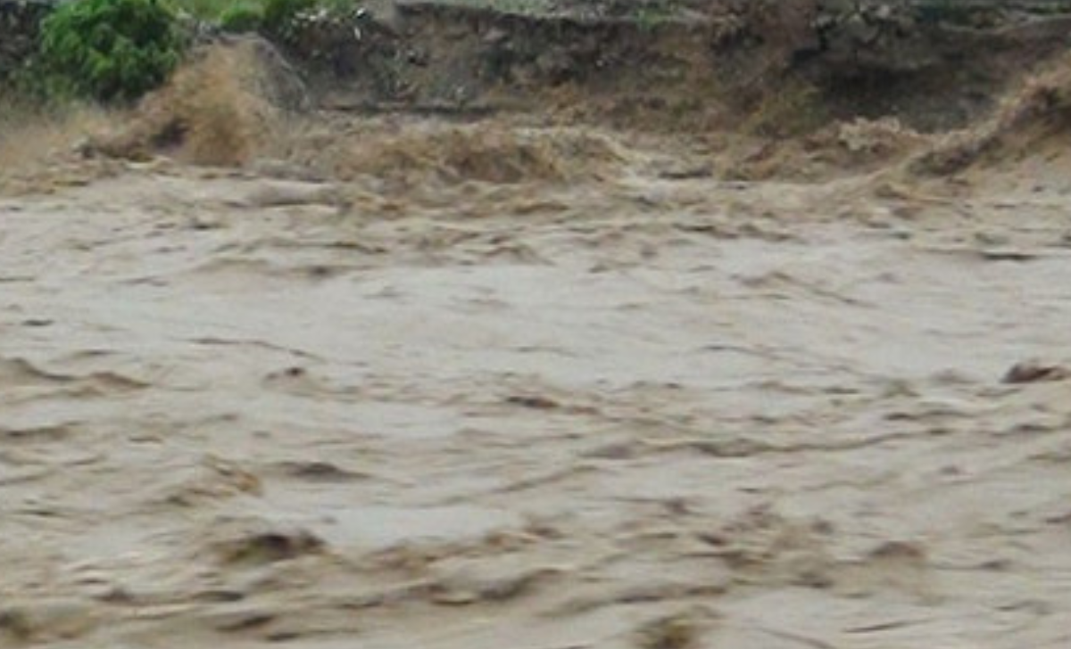 Away by River in Yangshila, Kerabari