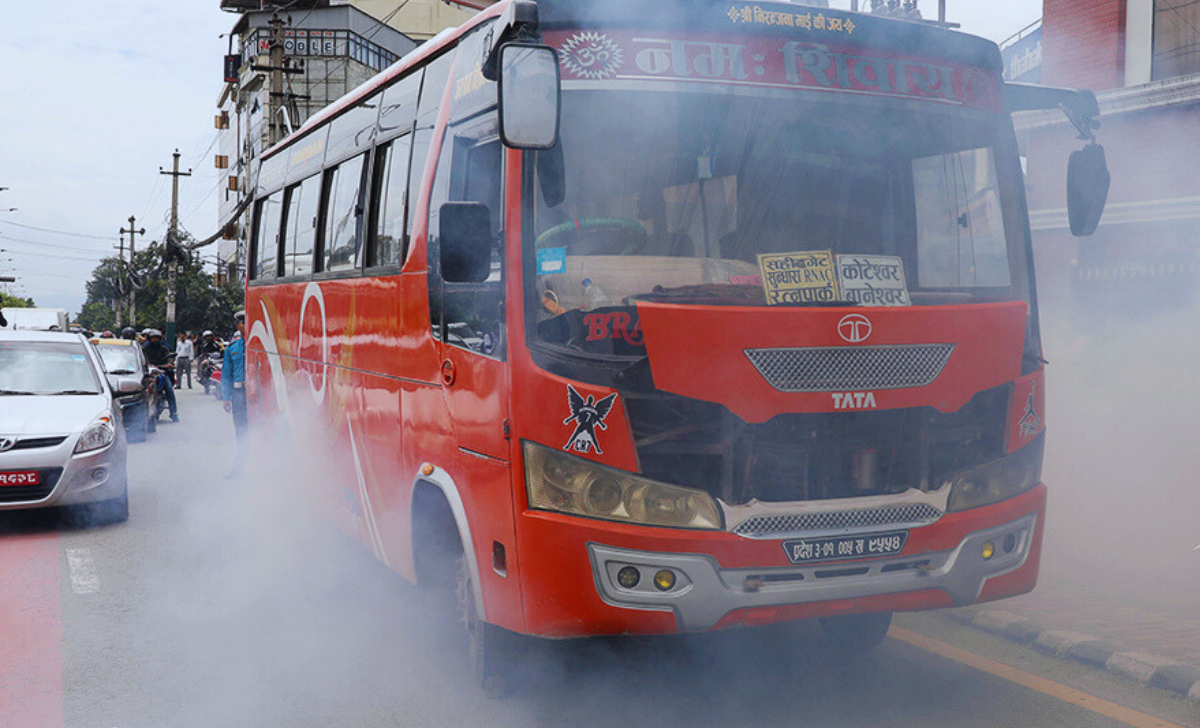 Bus in Naya Baneshwor