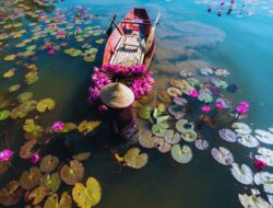 Vietnam Tourism Booms as Visitor Numbers Surge