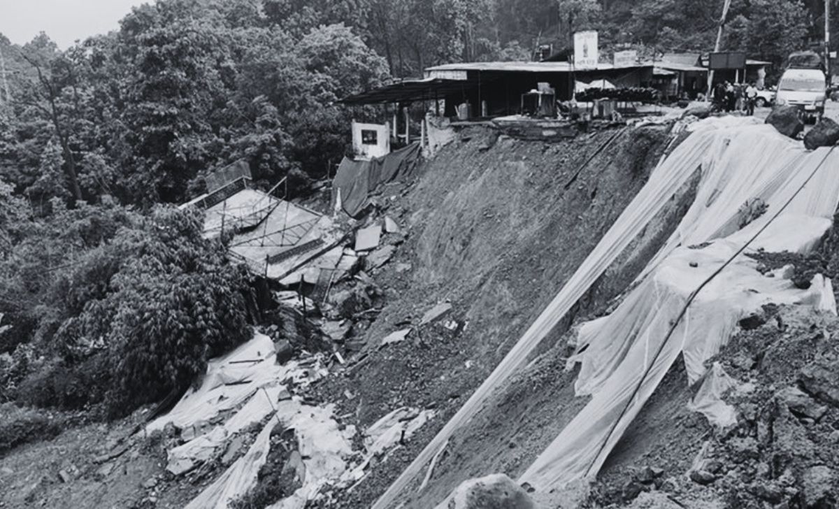 Daunne Road Washed Away