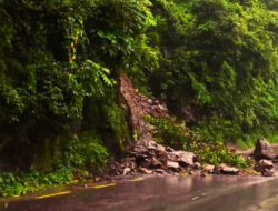 Landslides Block Prithvi Highway in Chitwan