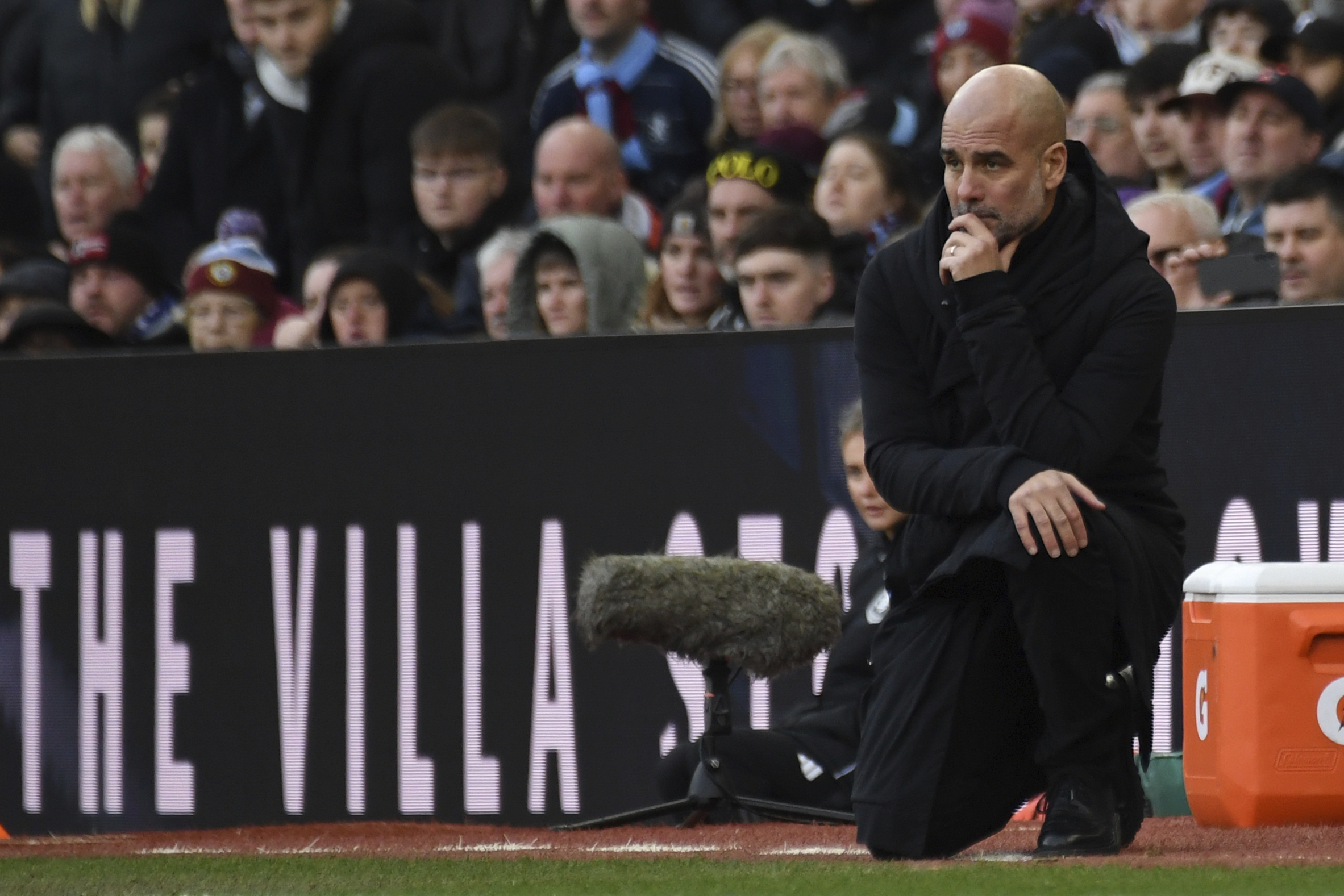 Guardiola, thoughtful in Villa Park